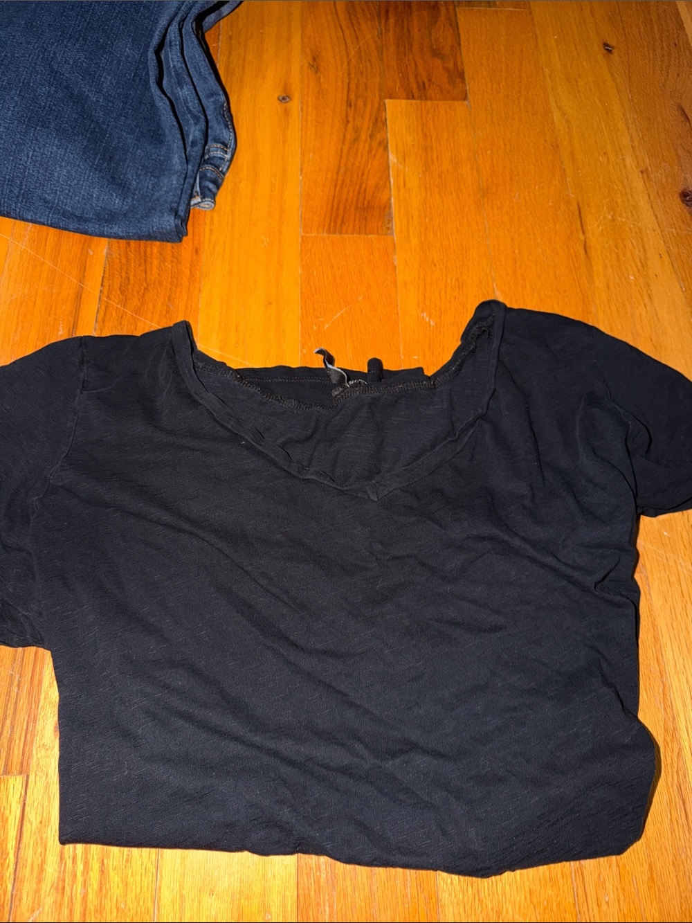 torrid Black V-Neck Short Sleeve Tee